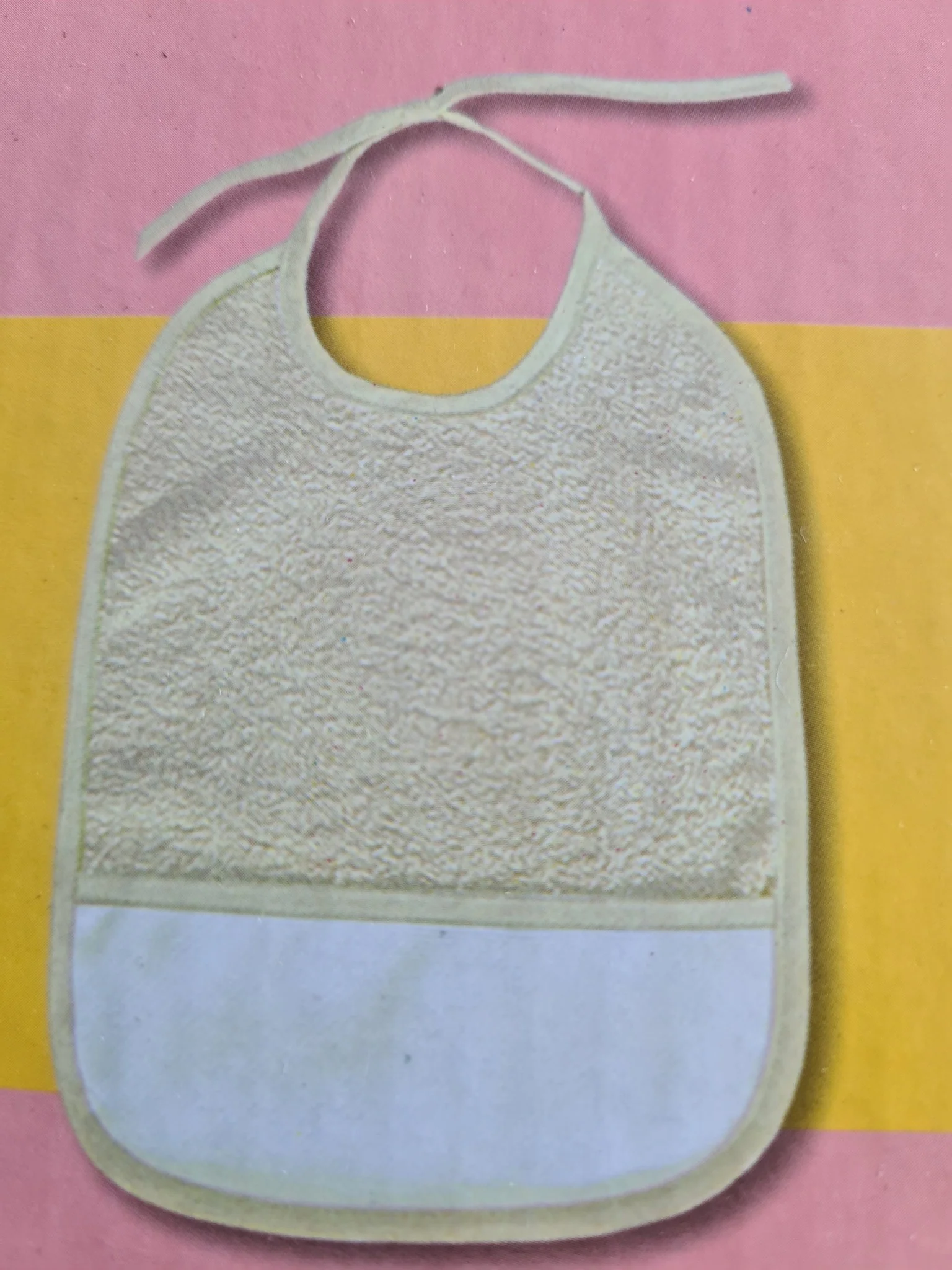 Bavoir à broder en éponge de qualité supérieure - dimension totale 25X33cm - zone à broder : 23X8cm (prix pour un bavoir) - Image 6