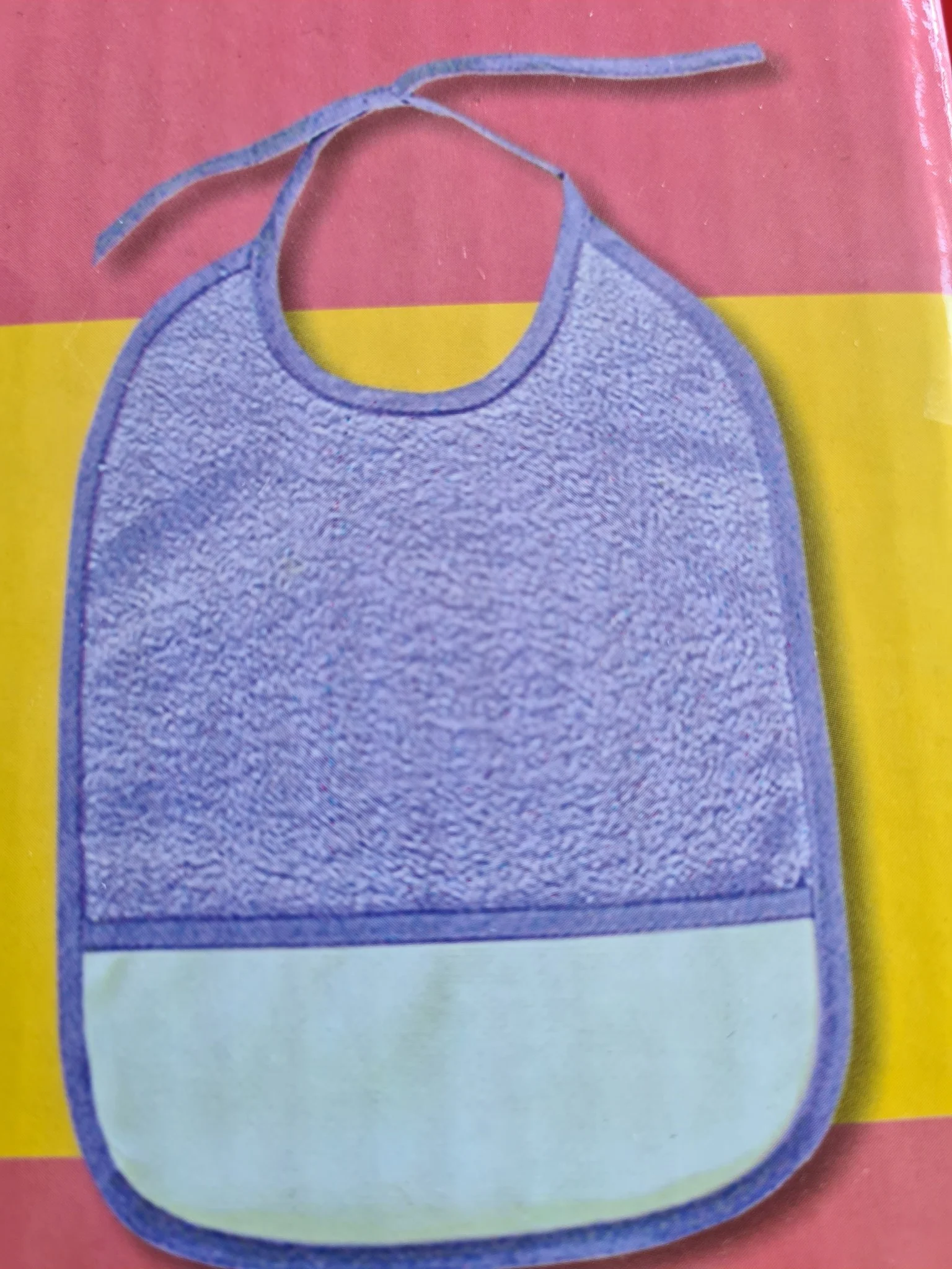 Bavoir à broder en éponge de qualité supérieure - dimension totale 25X33cm - zone à broder : 23X8cm (prix pour un bavoir) - Image 9