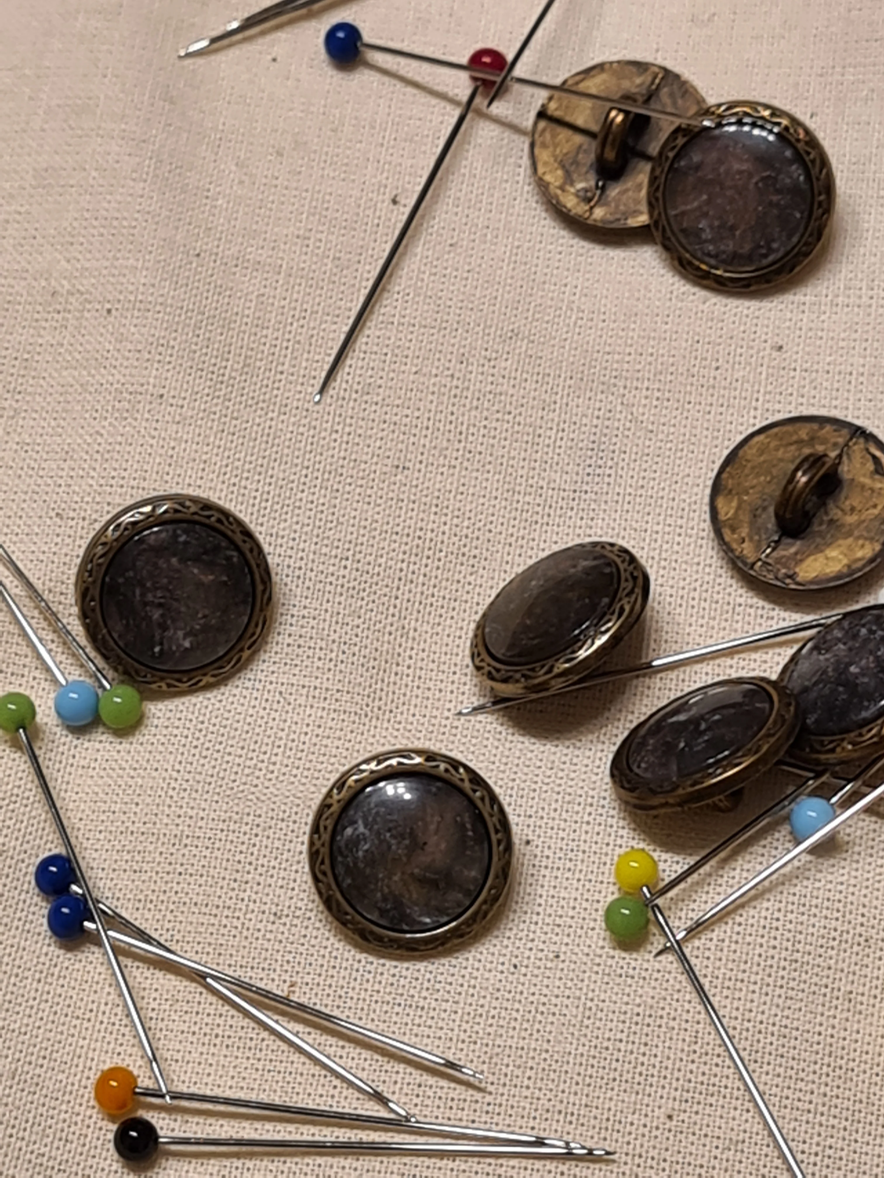 Boutons en métal imitation pierre ton prune 13mm (prix à la pièce) - Image 7