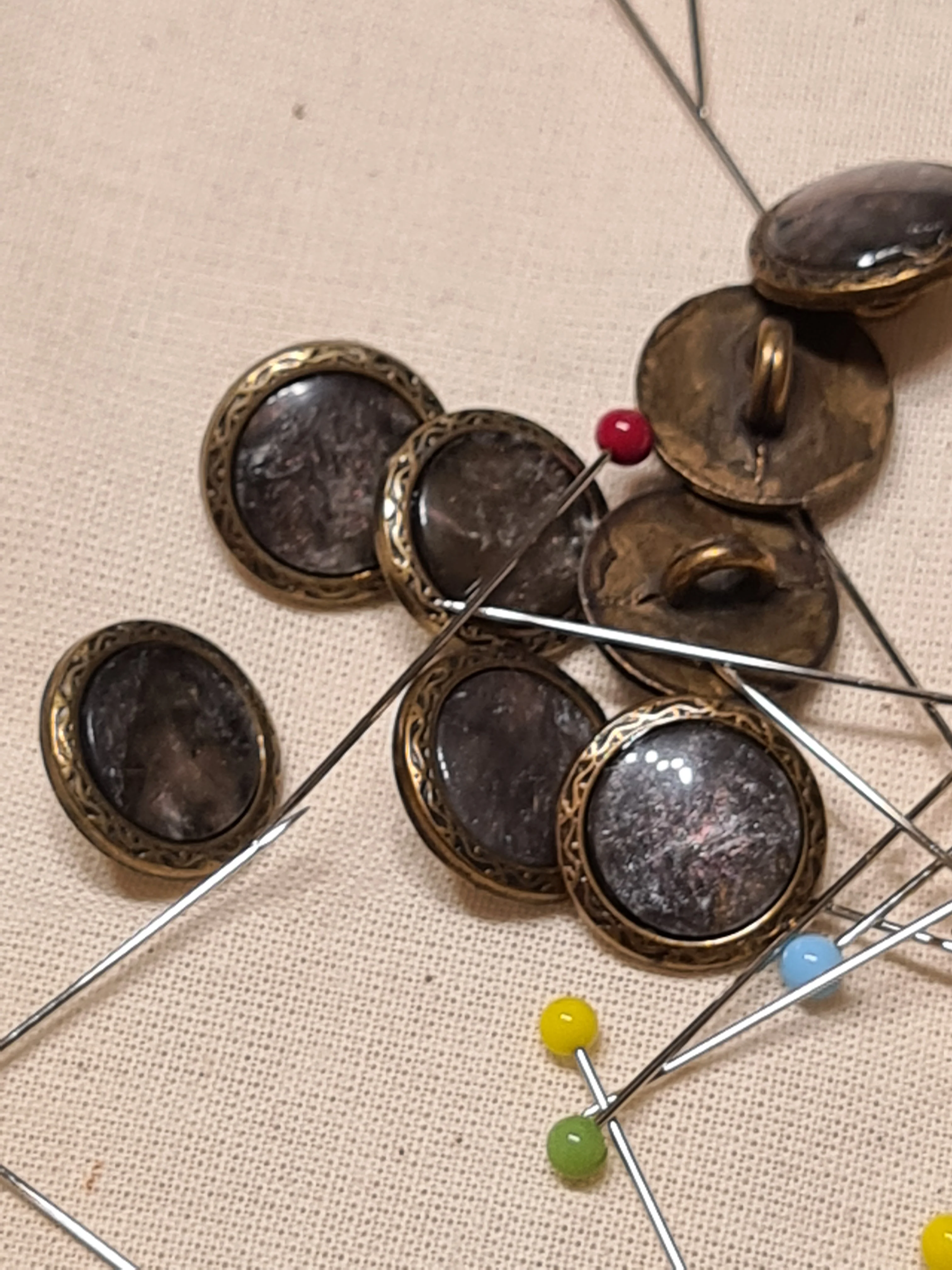 Boutons en métal imitation pierre ton prune 13mm (prix à la pièce) - Image 8