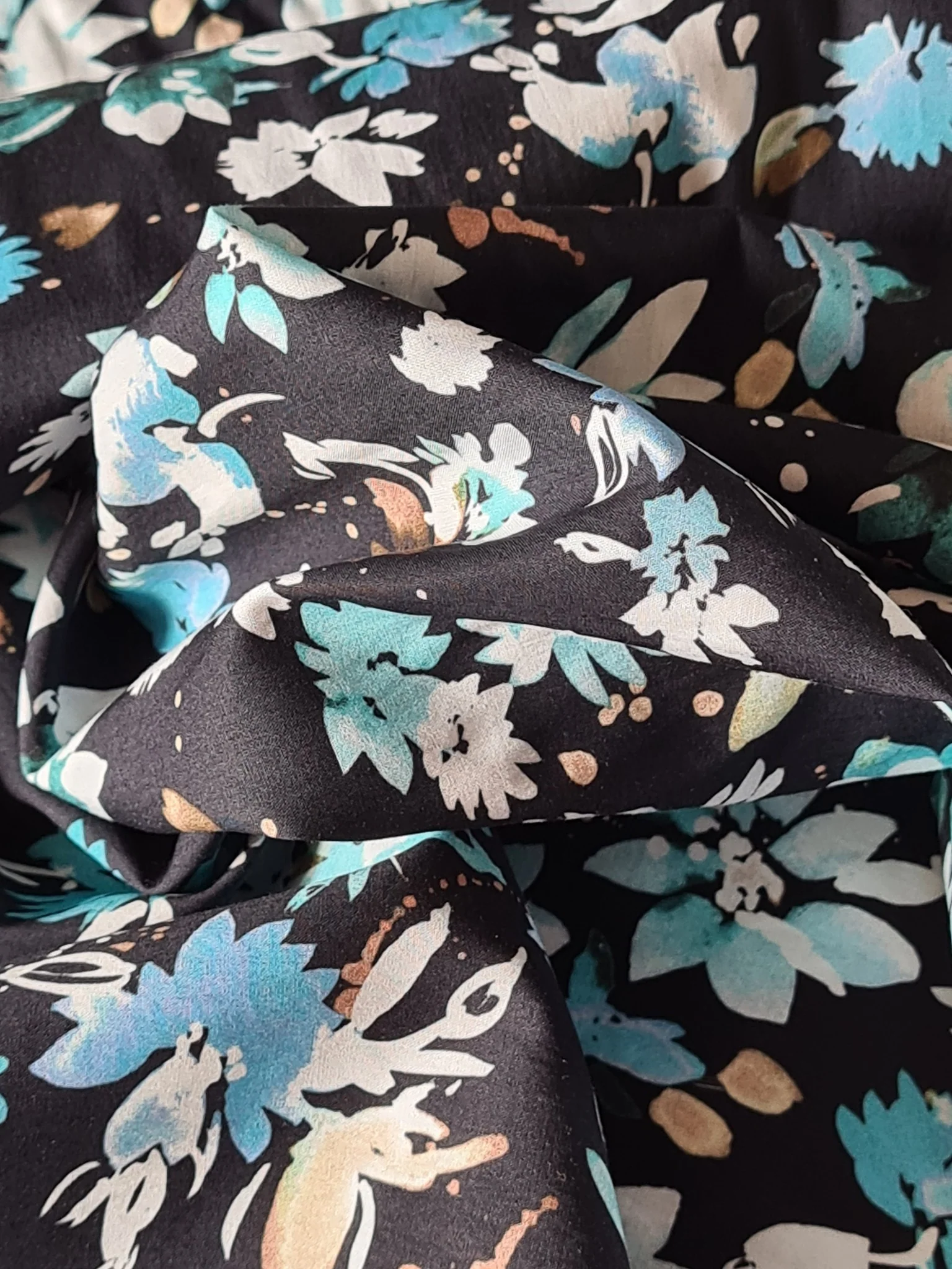 Cotton lawn oeko-tex "Flourish sur fond bleu" de Dashwood Studio par Helen Powlman (prix pour 10cm) - Image 4