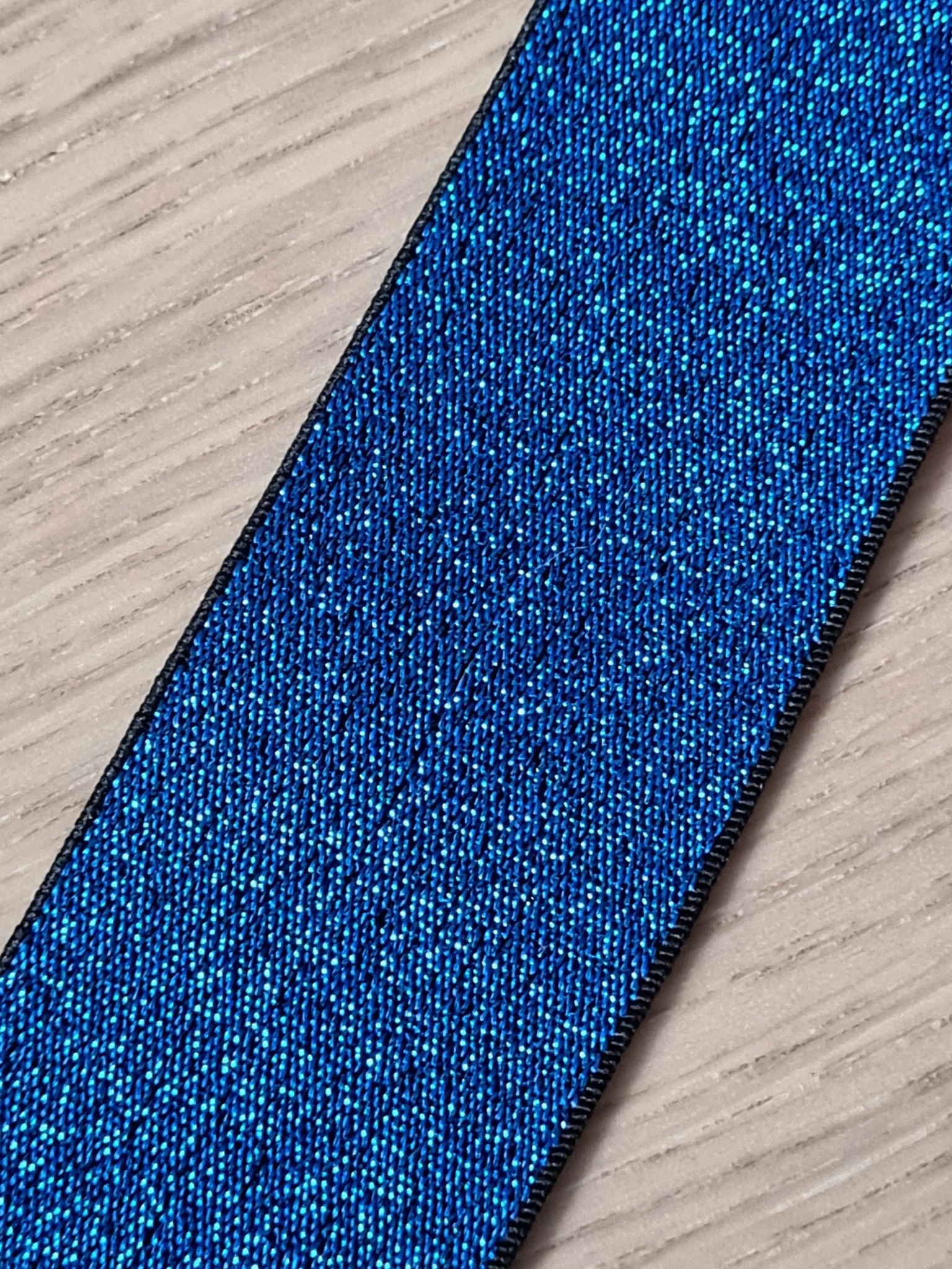 Elastique doux en lurex 38mm sur fond noir (unité = 50cm) - Image 3