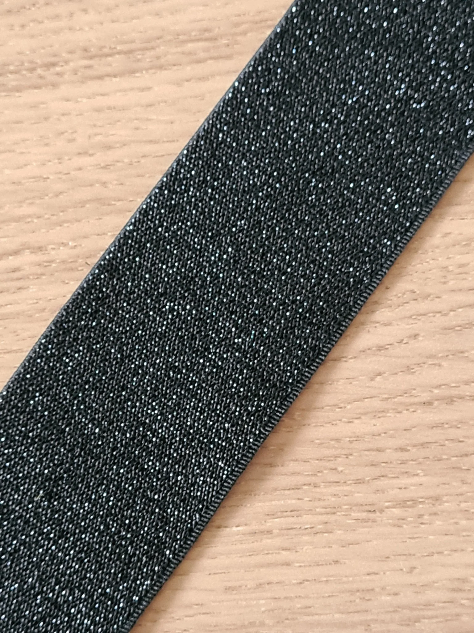 Elastique doux en lurex 38mm sur fond noir (unité = 50cm) - Image 7