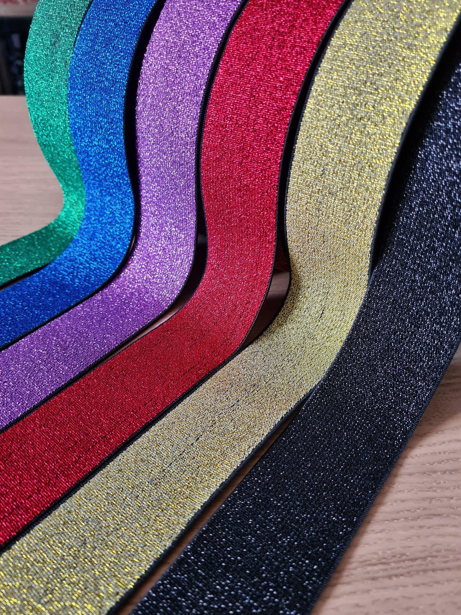 Elastique doux en lurex 38mm sur fond noir (unité = 50cm) - Image 8
