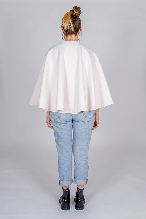 Patron pochette de la veste / cape Iam Harry de Iam patterns du 36 au 46 (fr/angl) - Image 5