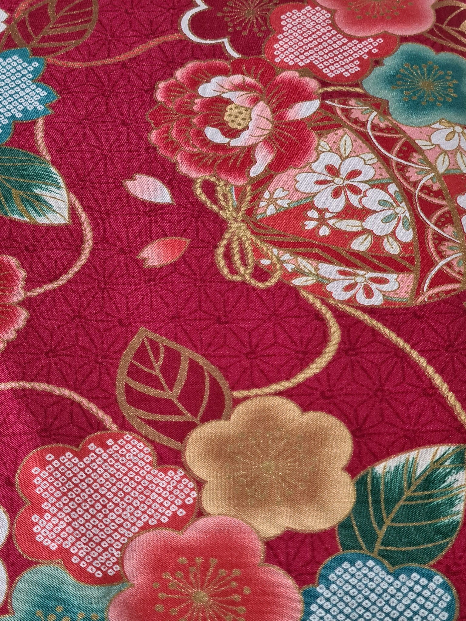 Temari sur fond asanoha rouge (prix pour 10cm) - Image 3